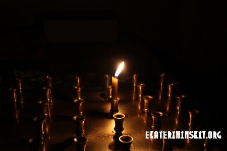 Ночная молодежная Литургия в Свято-Екатерининском храме