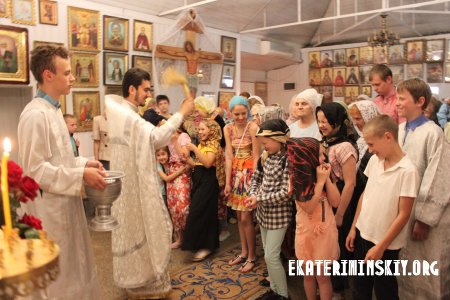 Молебен об учащих и учащихся в Екатерининском
